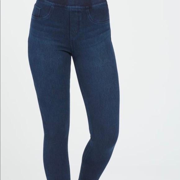 SPANX Pants - SPANX Jean-ish ankle leggings